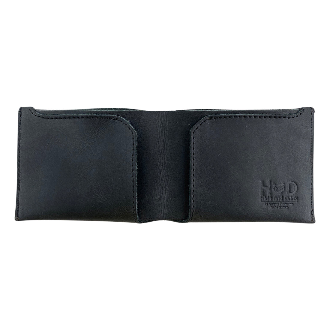 Front view of a black version of the Hide & Drink Classic Wallet, crafted from full grain leather for elegance and durability. Classic Wallet, Card Organizer, Money Holder, Vintage Pocket, Travel Accessories, Full Grain Leather, StockyardX, Small Batch Production, Hand Cut, Hand Sewn, Fire Branded, Artisan, Handmade in La Antigua Guatemala & Oaxaca Mexico.