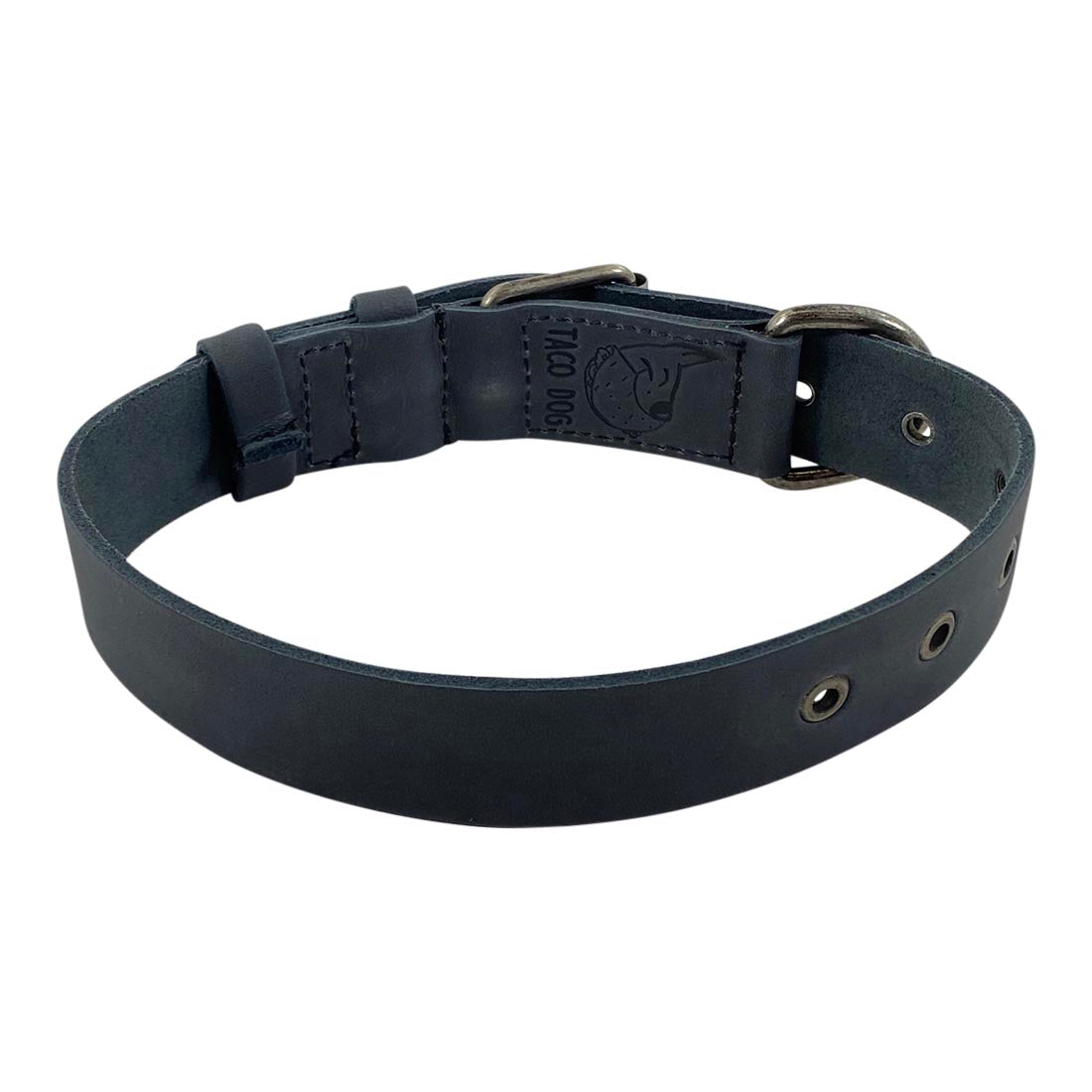Premium Thick Leather Dog Collar for Medium Size Dog (12 to 21 Inches) from Taco Dog, designed for both style and functionality. Great for dog lovers, emphasizing artisanal craftsmanship and handmade details from La Antigua Guatemala.
