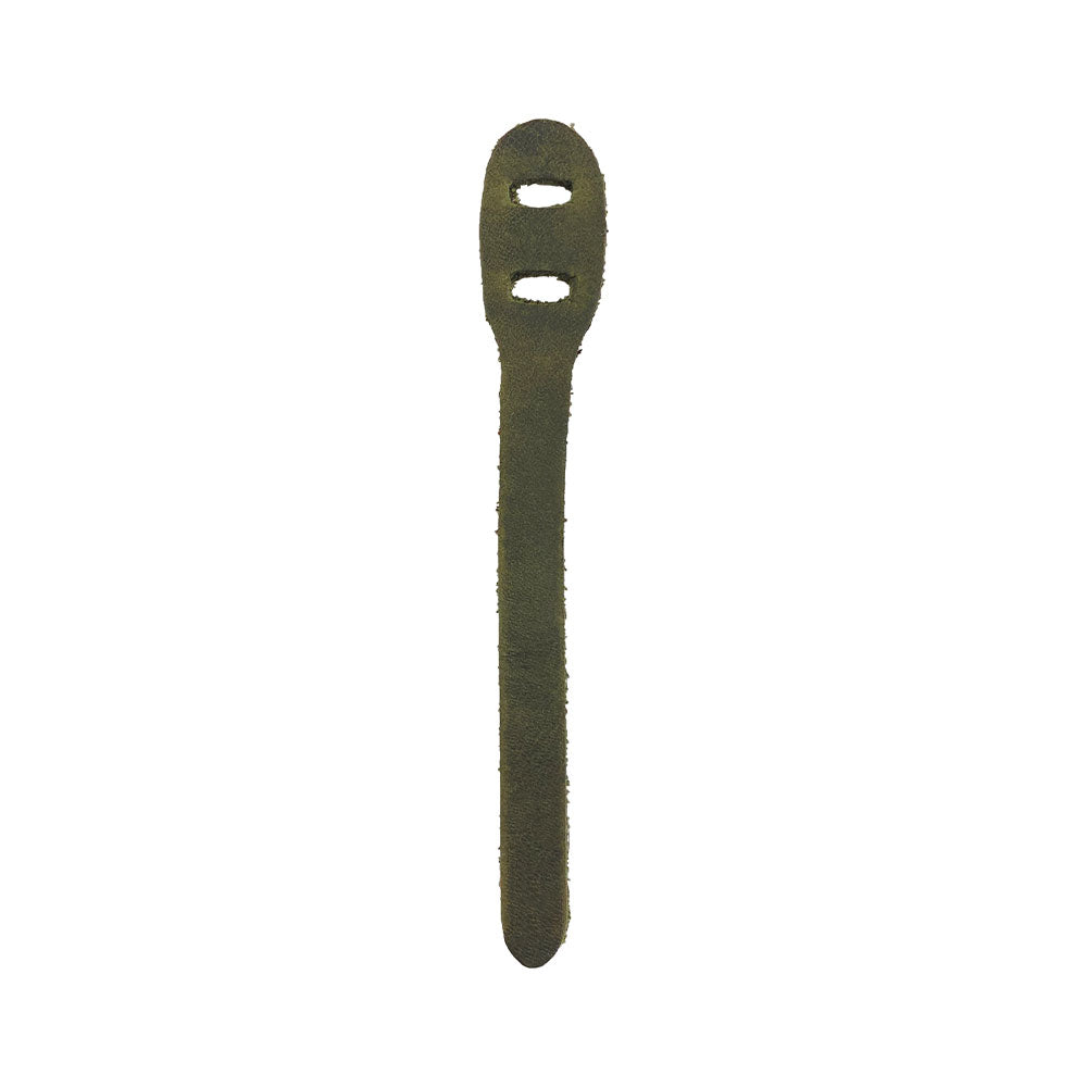 Quality Rustic Zipper Pull Replacement by Hide & Drink, made of fine full grain leather. Part of the 6 pack, ideal for customizing backpacks, jackets, wallets, luggage, and bags. Each piece is artisan crafted, fire branded, reflecting quality from La Antigua Guatemala & Oaxaca Mexico.