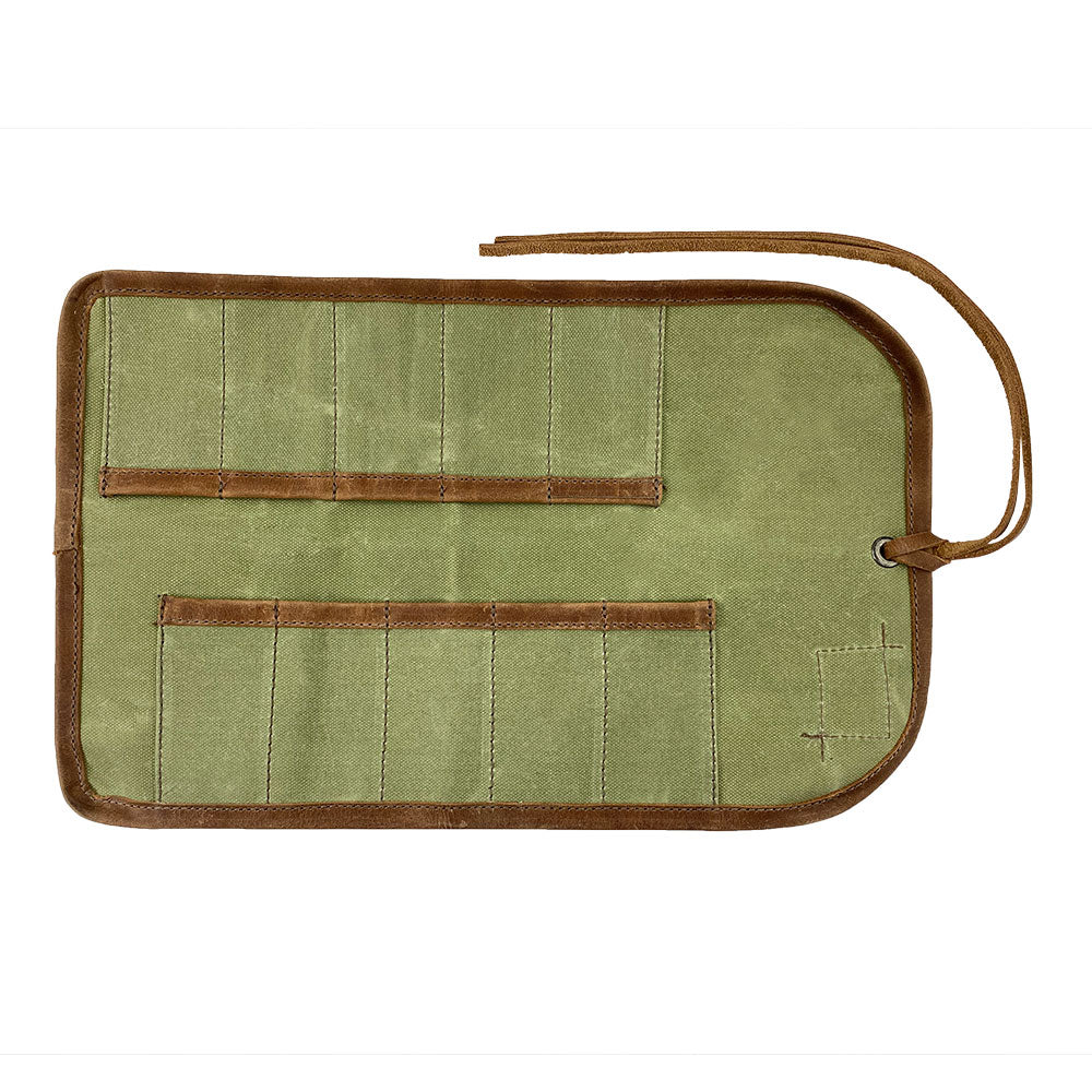 Hide & Drink Tool Roll presents a well-designed small tool roll-up bag with 10 slots, made from durable full grain leather. A practical portable carry-on pouch for organizing woodworking tools, it is excellent for workshop storage solutions. Each artisan item is crafted with care in La Antigua Guatemala & Oaxaca Mexico.