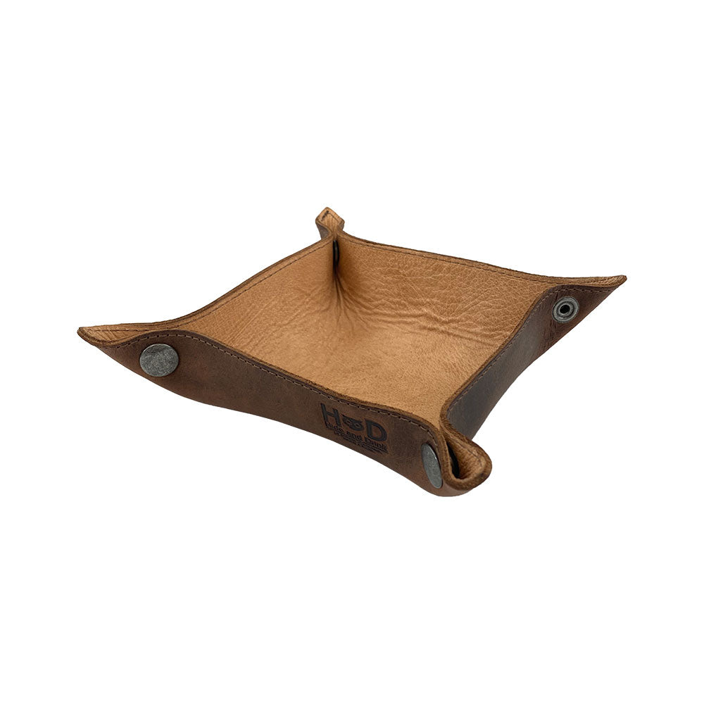 Hide & Drink Valet Tray with a soft sheepskin interior, expertly designed to hold change and personal items. Perfect for gifting and home organization, handmade in La Antigua Guatemala & Oaxaca Mexico, Catchall Change Key Wallet Coin Box Tray Storage Valet, Full Grain Leather, StockyardX, Small Batch Production, Hand Cut, Hand Sewn, Fire Branded, Artisan.