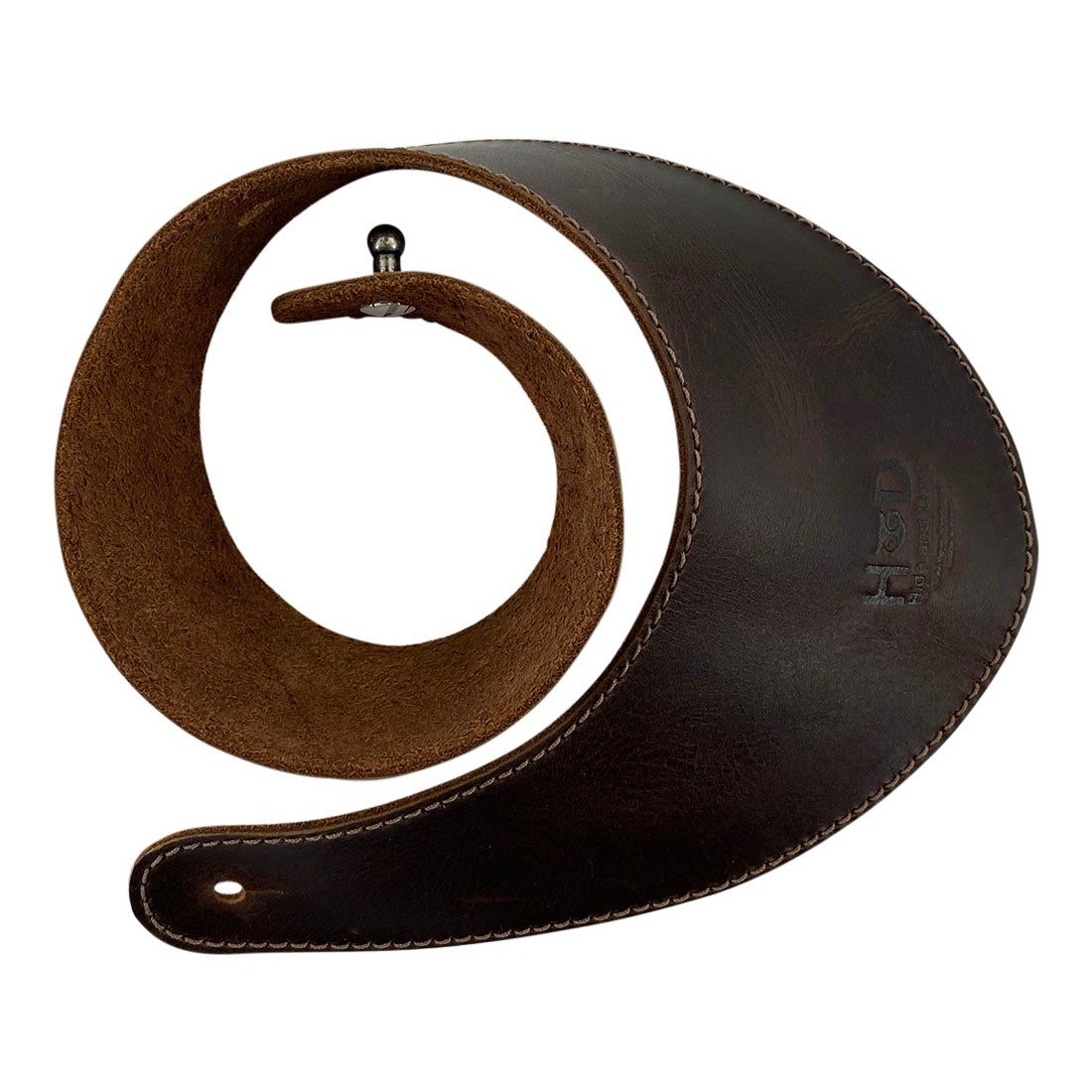 Flat lay of the Hide & Drink Chemex Collar showcasing its elegant Full Grain Leather design, perfect for pour over coffee. Compatible with Chemex 6-Cup Glass, made through stockyardX small batch production by artisans in La Antigua Guatemala & Oaxaca Mexico.
