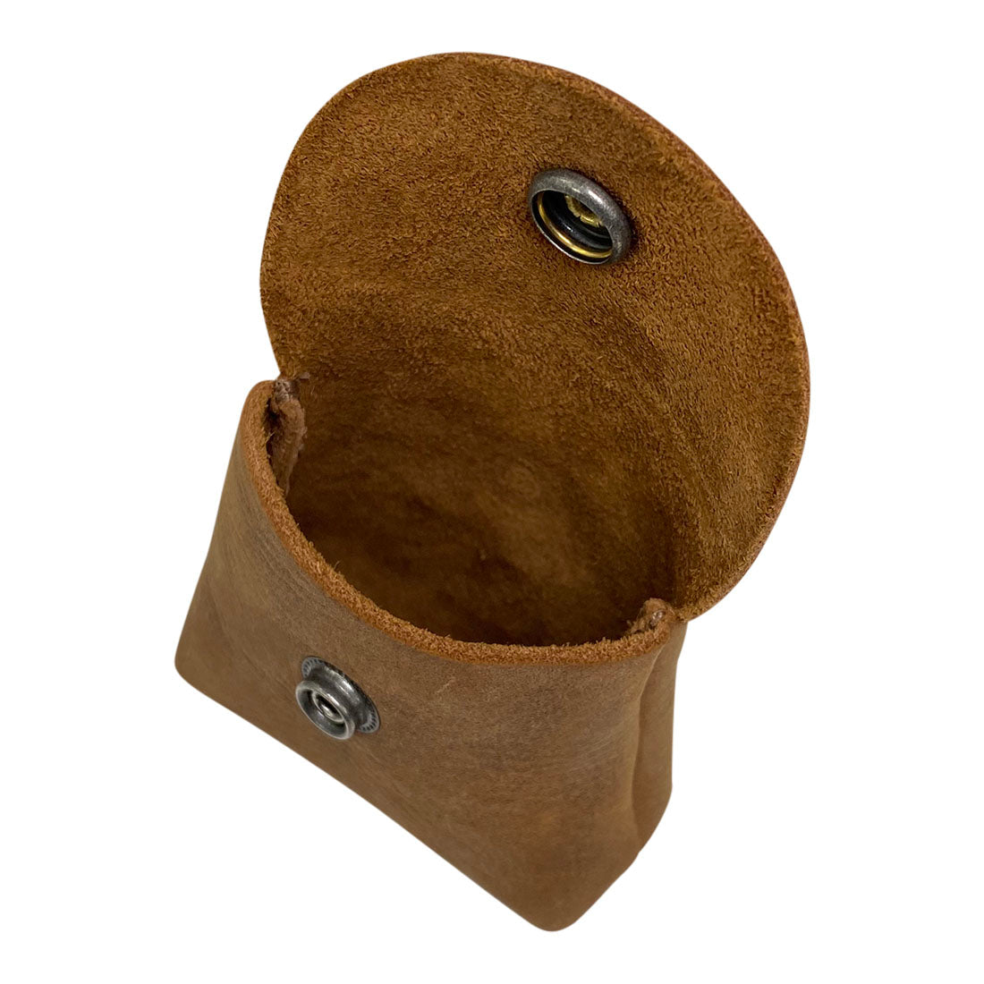 An interior shot of the Vintage Coin Pouch by Hide & Drink, showing the spacious inside ready for coins and small accessories. This artisan-made pouch is designed for practicality without sacrificing style. Cigarette Pack Cover/Holder/Tobacco Case/Accessories, Full Grain Leather, StockyardX, Small Batch Production, Hand Cut, Hand Sewn, Fire Branded, Artisan, Handmade in La Antigua Guatemala & Oaxaca Mexico.