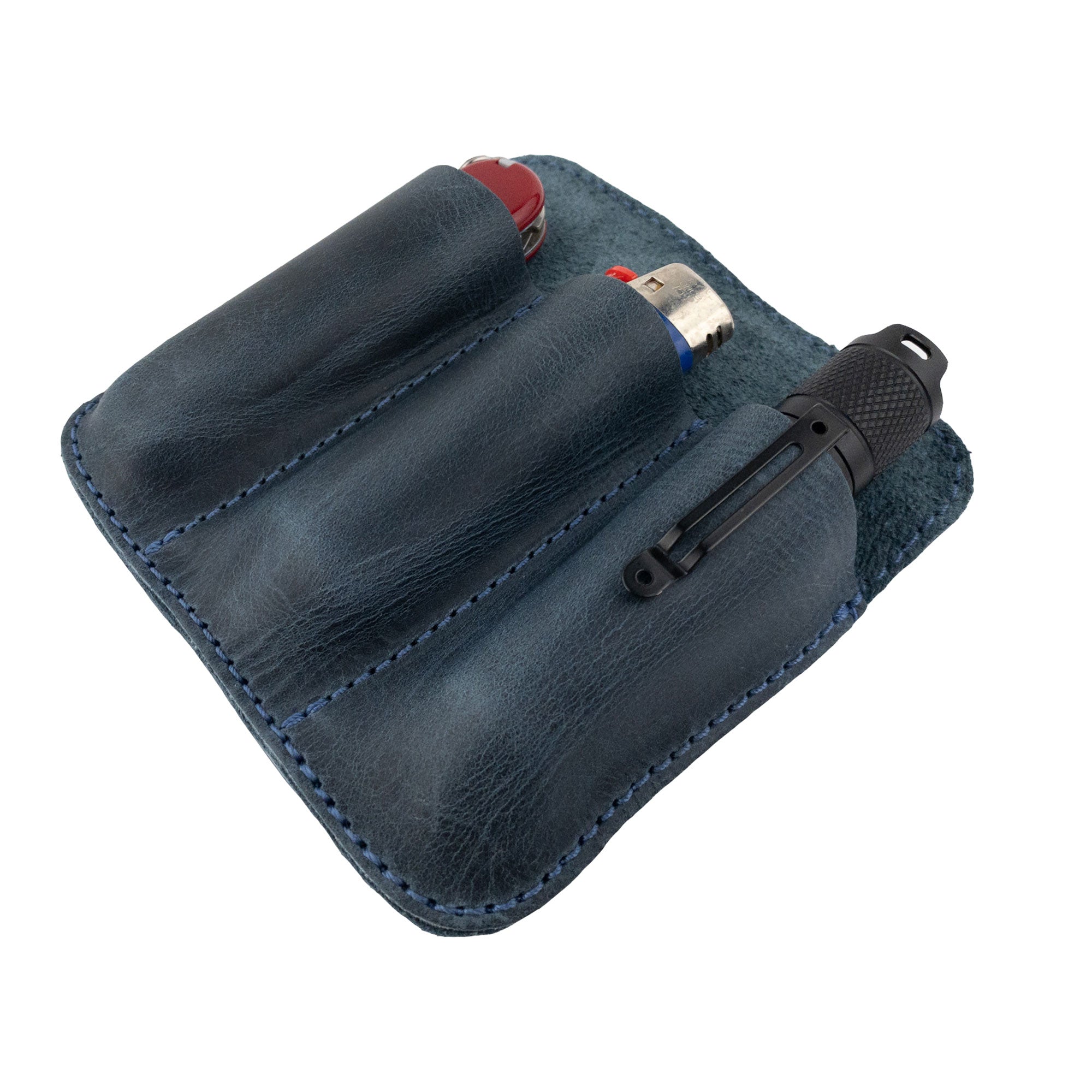 Hide & Drink Minimalist Tool Pocket filled with practical tools, showcasing its compact utility. This Full Grain Leather Tool Pocket Pouch is crafted through artisan techniques in La Antigua Guatemala, promoting StockyardX’s dedication to small batch production quality.