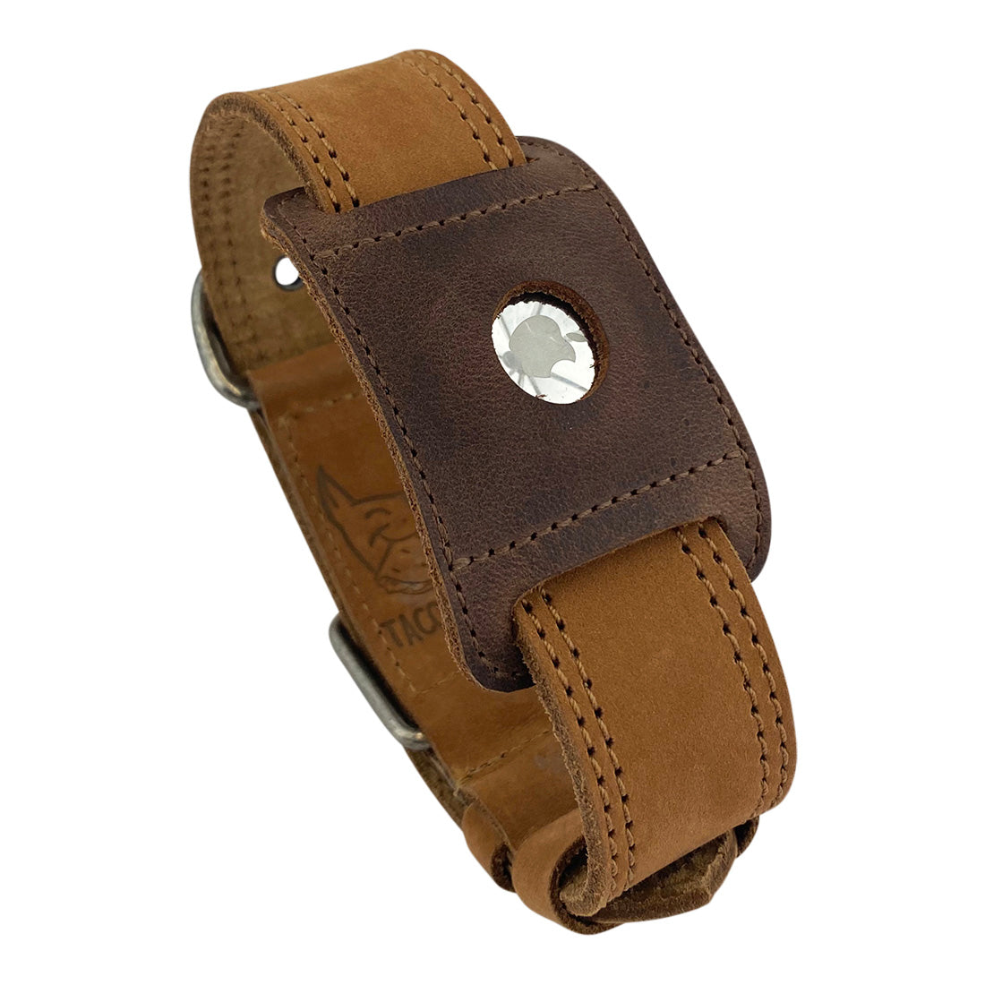 Close-up of the Rustic AirTag Sleeve for Dog Collar 1.25" Wide featuring a secure slot for AirTag by Taco Dog. This artisan product is designed for easy attachment to your dog's collar, ensuring safety and style with full grain leather, handcrafted in La Antigua Guatemala.