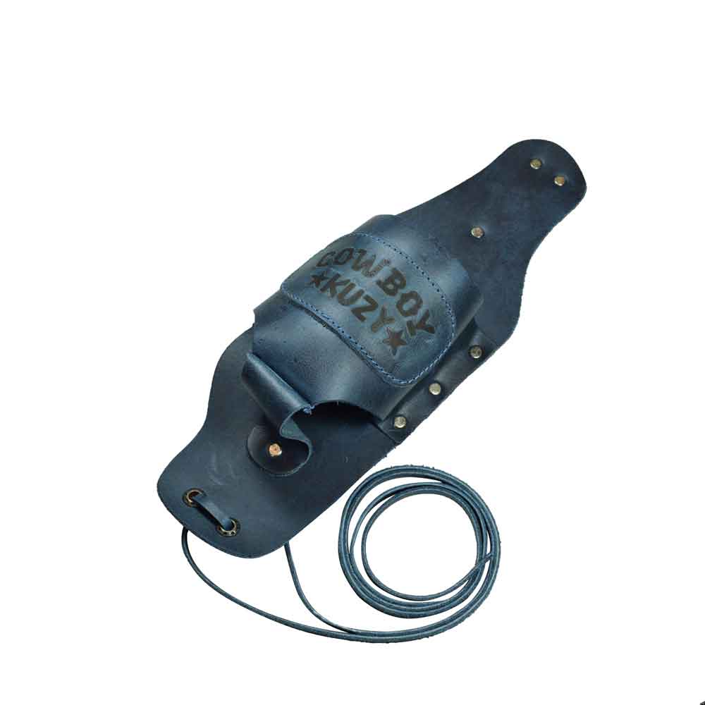 Hide & Drink Beer Holster Cowboy Buzy, a clever Beer Holster for Cowboy designed to keep your drink handy while you move. This hands-free Western Bottle Leg Grip is crafted from premium full grain leather, showcasing the artisan craftsmanship unique to La Antigua Guatemala.