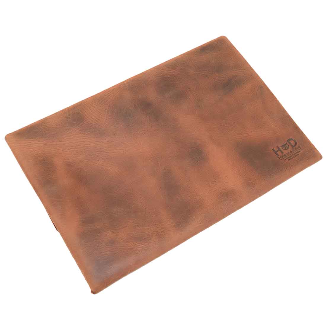 Front view of Hide & Drink's Multipurpose Portfolio, illustrating its elegant Full Grain Leather finish, designed for carrying essentials like tablets, phones, wallets, keys, and accessories. Handmade in La Antigua Guatemala & Oaxaca Mexico.