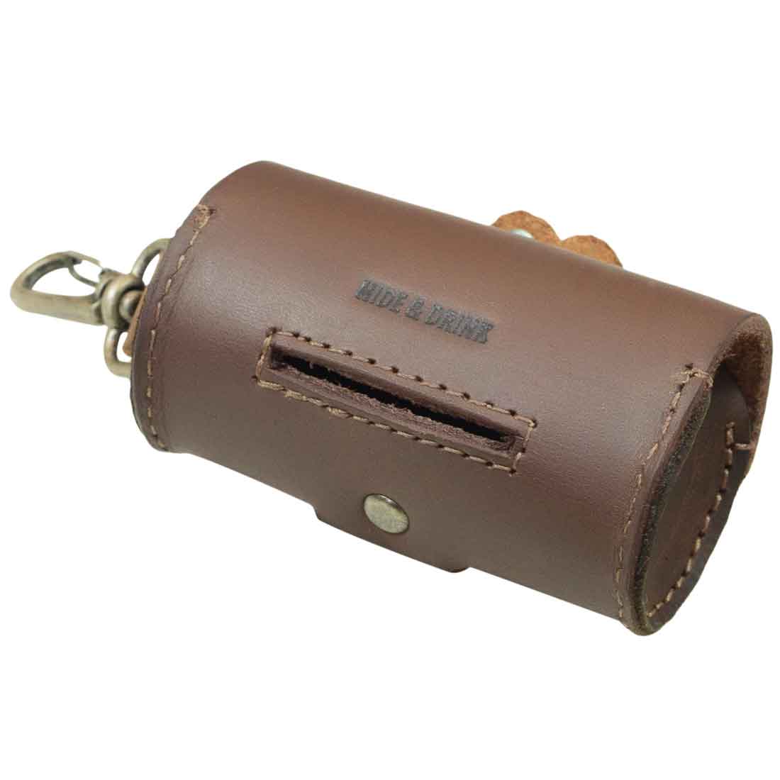 Back view of the Hide & Drink Paw Poop Pouch, highlighting the elegant leather craftsmanship and functional design. This Full Grain Leather accessory is a great addition for dog walkers, emphasizing its handmade quality in La Antigua Guatemala & Oaxaca Mexico.
