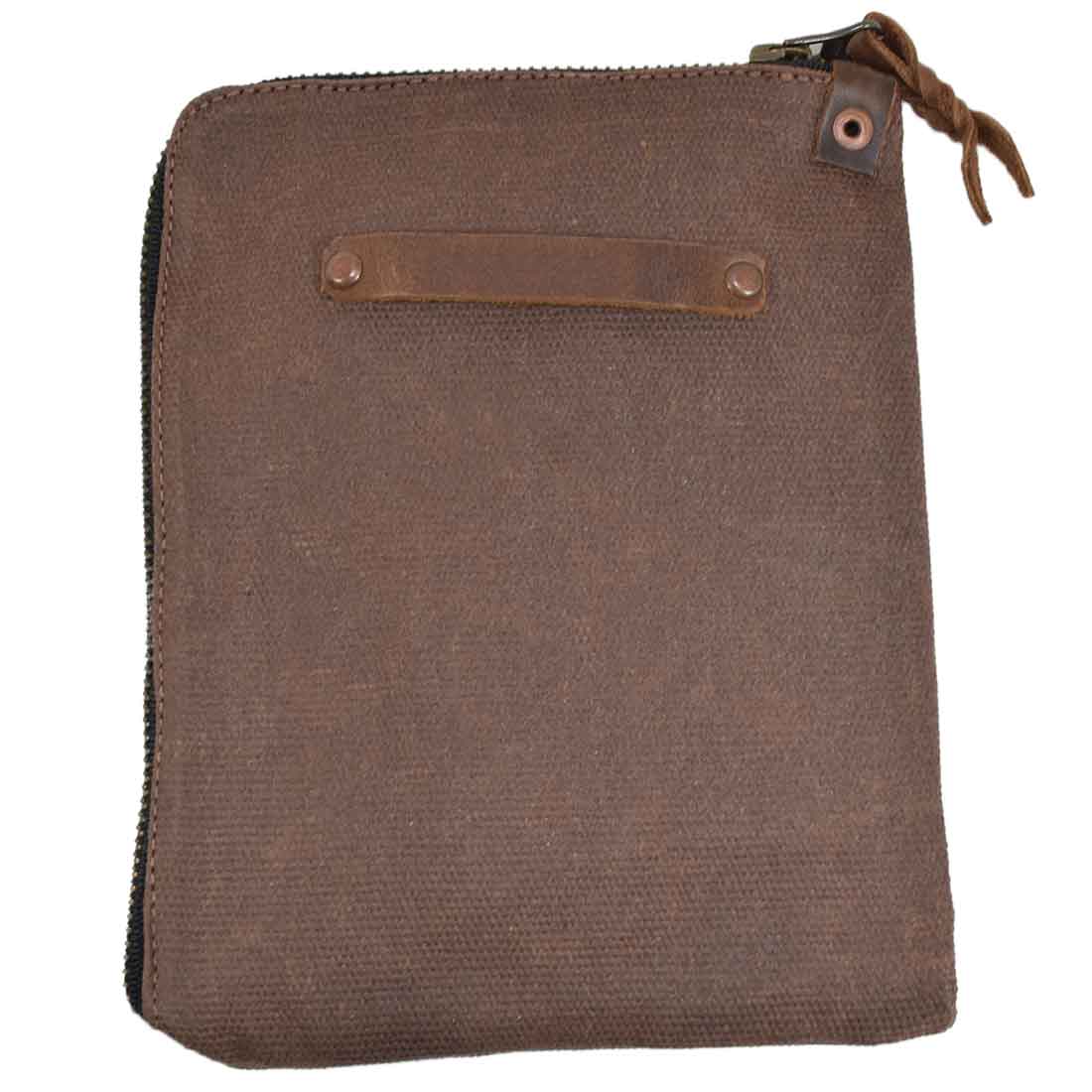 Black Scribbler Case by Hide & Drink, made from Waxed Canvas. Perfect for notebooks, showcasing small batch production, artisan craftsmanship, and fire-branded design. Handmade in La Antigua Guatemala & Oaxaca Mexico.